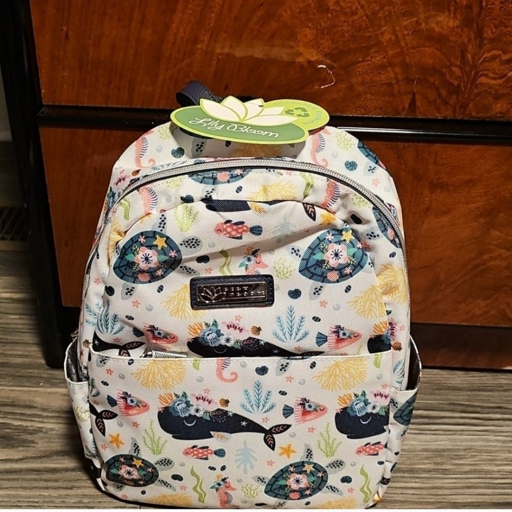 Backpack - Picture 1 of 4
